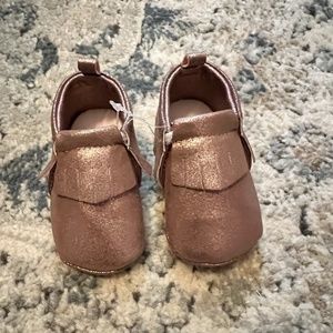 Cat & Jack Rose Gold Moccasin Crib Shoes 0-3M